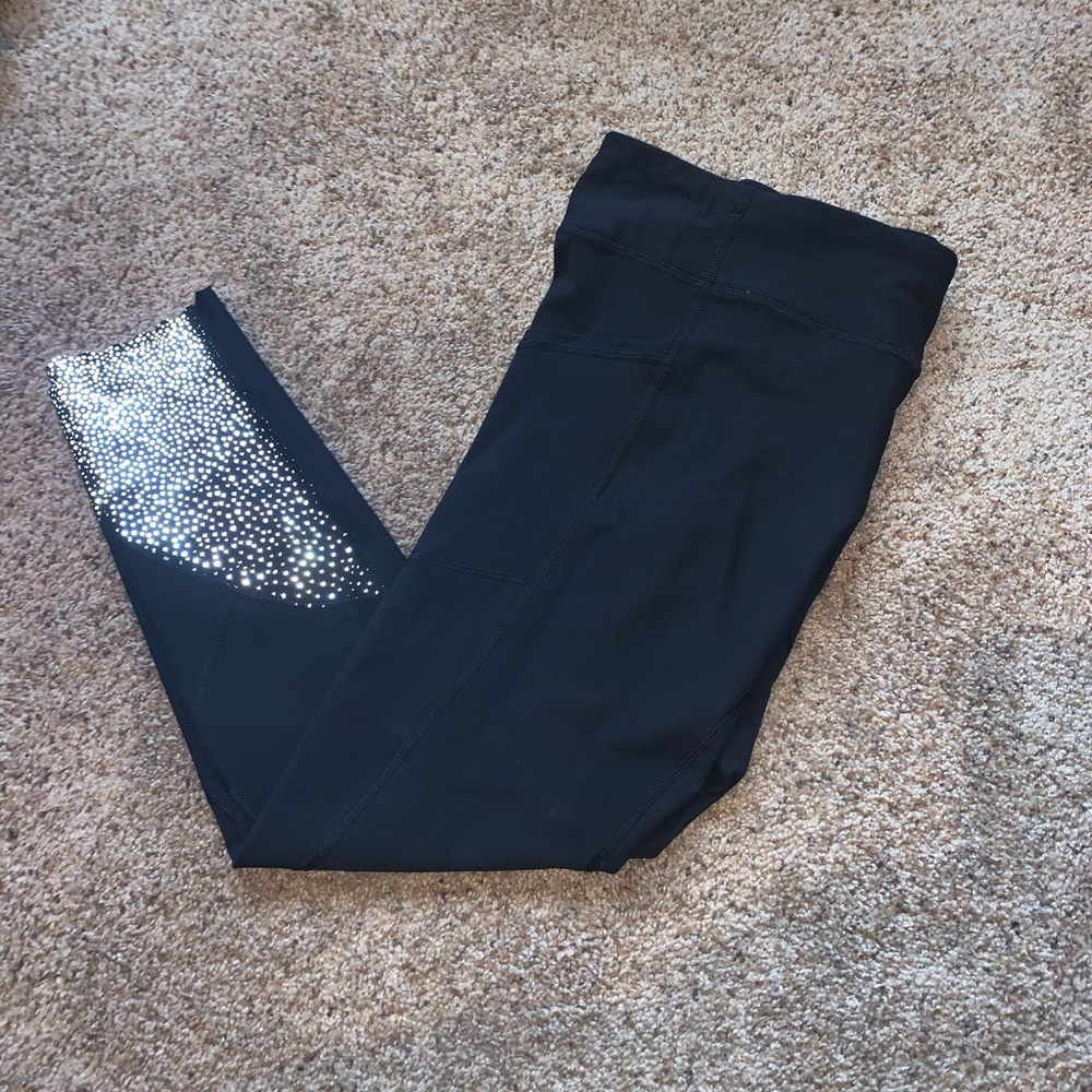 NWOT Lululemon Tight Stuff 25”